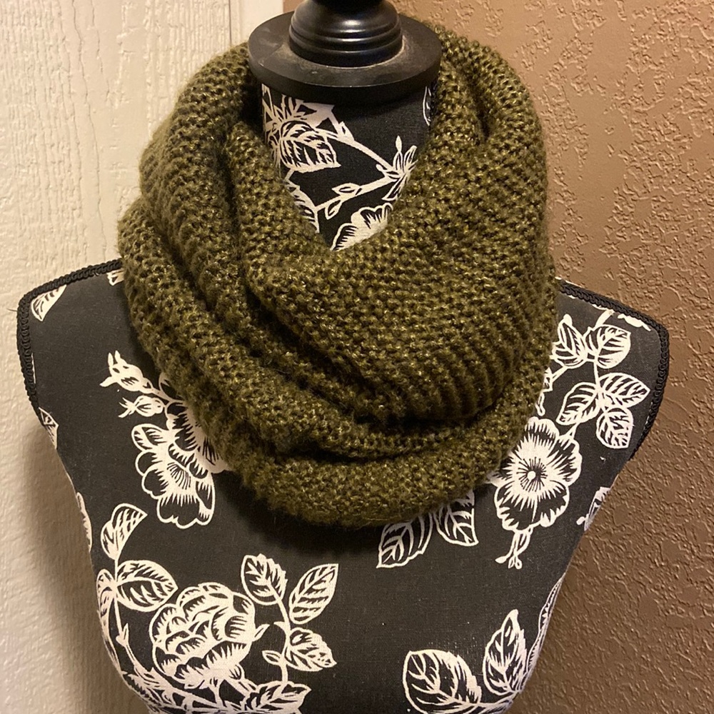 H&M infinity scarf